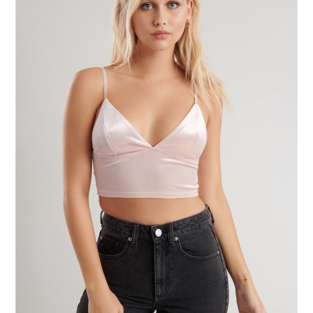 Cute top - Picture 3 of 4